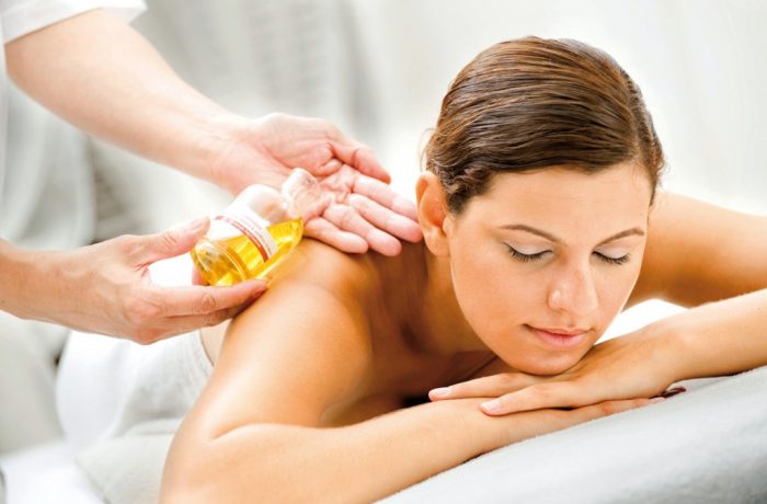Aromatherapy Warm Oil Massage